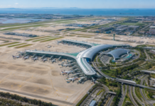 2024년 123조 원 생산유발효과를 창출한 인천공항 전경 이미지