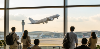 인천공항 제1여객터미널에서 제주 국내선 운항 재개를 준비하는 공항 운영 현장
