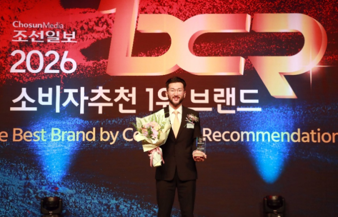 클룩 소비자추천 1위 브랜드 4년 연속 수상