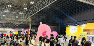 KCON JAPAN 2026 서울관광재단 홍보부스 전경과 현장을 찾은 일본 K-POP 팬들