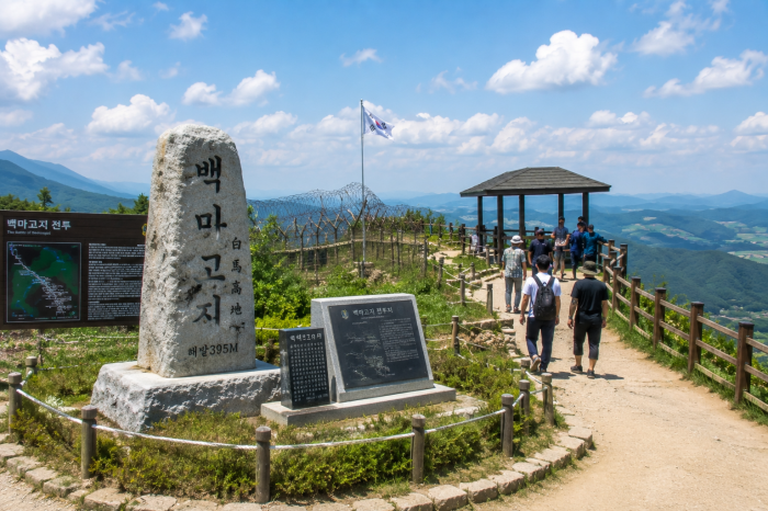철원 백마고지 DMZ 평화의 길 전적지와 전망 구간