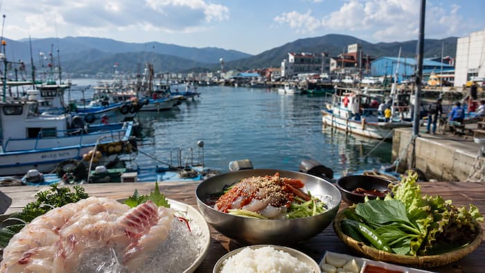 화진포 호수와 별장 권역 풍경