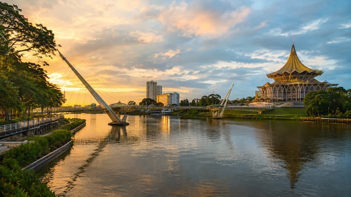 사라왁 쿠칭 워터프런트와 Visit Malaysia 2026 말레이시아 여행