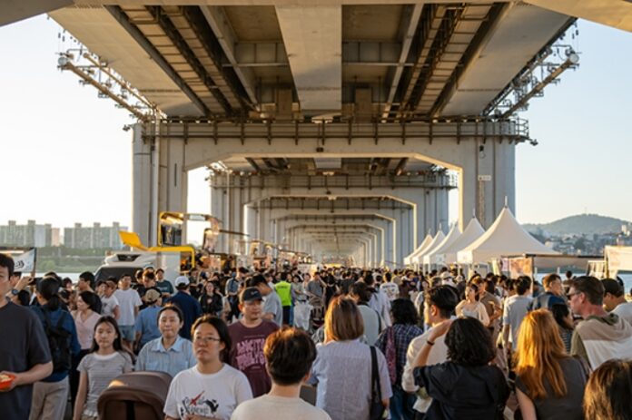 seoul-tourism-food-festival-jamsugyo-bridge 2026 서울관광 푸드 페스티벌 잠수교 현장과 한강 피크닉