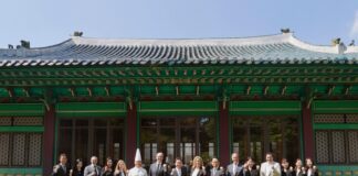 서울신라호텔 영빈관에 모인 LHW 리더들…서울 럭셔리 호텔 시장 주목 서울신라호텔 영빈관에서 열린 LHW APAC 멤버십 미팅 참석자 기념 사진