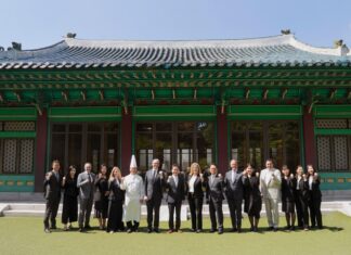 서울신라호텔 영빈관에서 열린 LHW APAC 멤버십 미팅 참석자 기념 사진