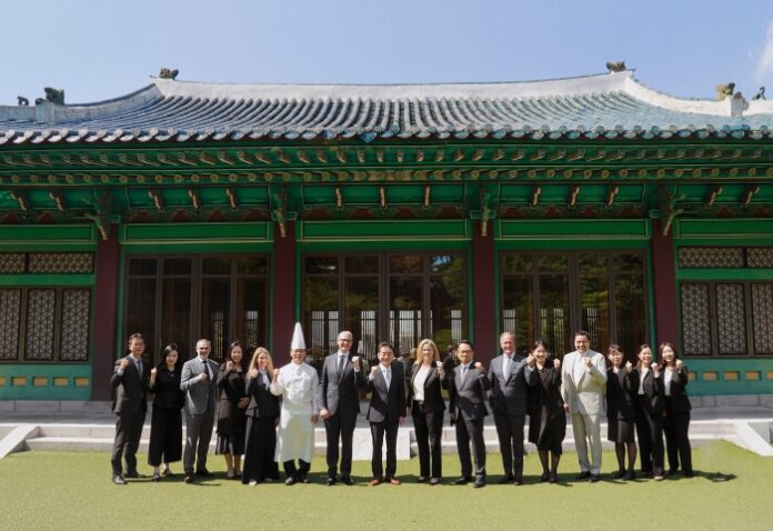 서울신라호텔 영빈관에서 열린 LHW APAC 멤버십 미팅 참석자 기념 사진