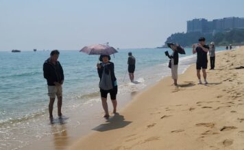 여행자클럽 30주년, 시각장애인과 함께한 속초의 하루 여행자클럽 30주년 시각장애인 속초 힐링 나들이 속초해수욕장