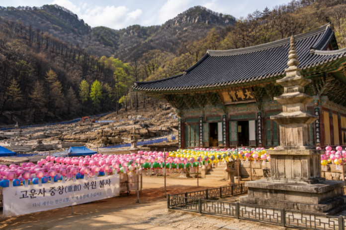 uiseong_gounsa_temple_recovery_2026 산불 피해 복구가 진행 중인 의성 고운사 경내