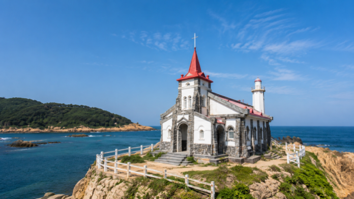 busan-gijang-jukseong-dream-set-main 부산 기장 죽성드림세트장의 붉은 첨탑과 죽성리 바다