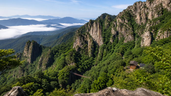 daedunsan-surak-valley-rock-peaks 운해 위로 솟은 대둔산 기암봉과 수락계곡 일대의 짙은 숲