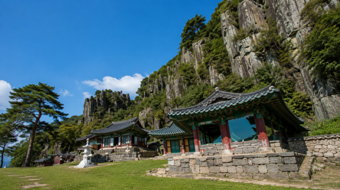 서성저수지와 화순 환산정, 산자락이 어우러진 석양 풍경