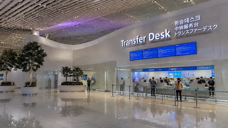 인천공항 환승데스크와 환승객 지원시설