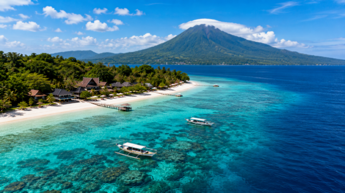 manado_bunaken_siladen_blue_sea_main 인도네시아 마나도 부나켄과 실라덴 섬의 에메랄드빛 바다