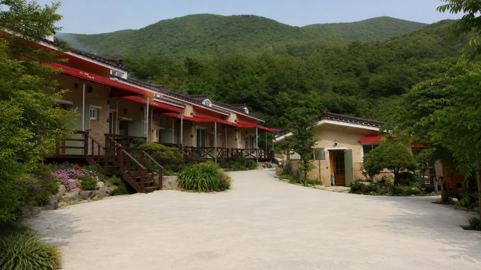 밀양 호박소계곡 백연사 주변의 산자락 숙박·휴식 건물