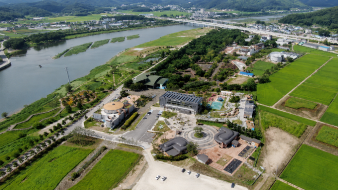 uljin-wangpicheon-park-aerial-view 울진 왕피천공원과 왕피천 하구를 내려다본 항공 전경
