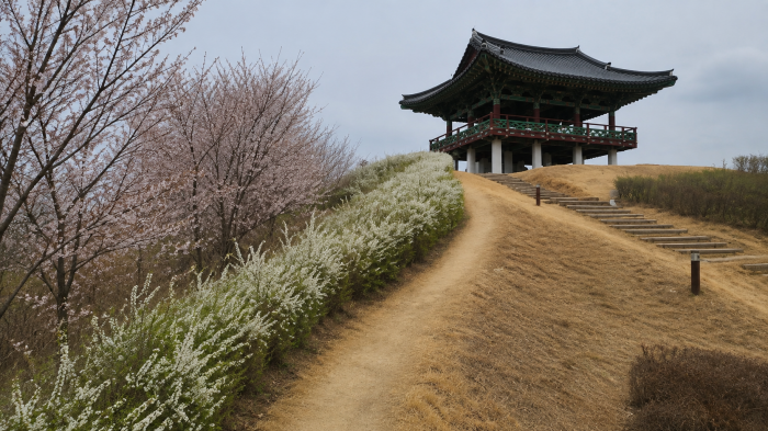 칠곡 관호산성 관평루와 산책길