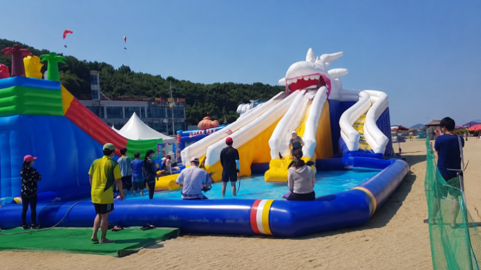 dangjin-waemok-village-waterpark-main 당진 왜목마을 해수욕장 대형 에어바운스 워터슬라이드