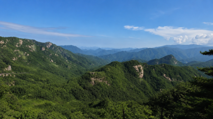 danyang-hwangjeongsan-mountain-forest-panorama 단양 황정산의 기암 능선과 겹겹이 이어진 푸른 산줄기