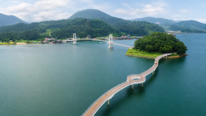gwangyang-baealdo-island-garden-aerial 광양 배알도 섬정원과 해맞이다리 해상보도교 전경