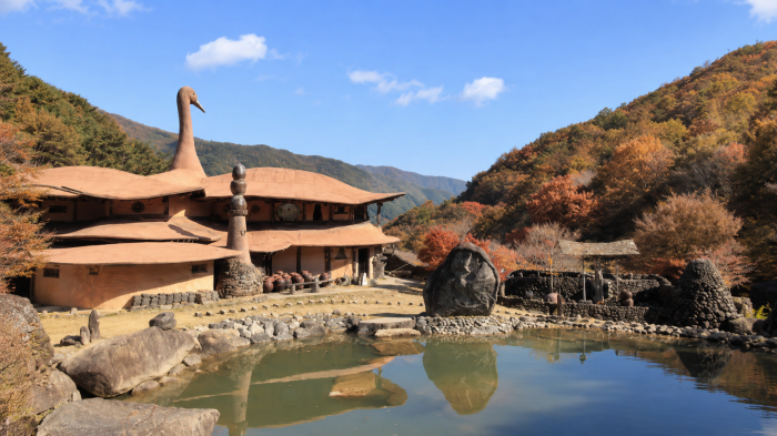 하동 삼성궁의 새 형상 건축물과 연못