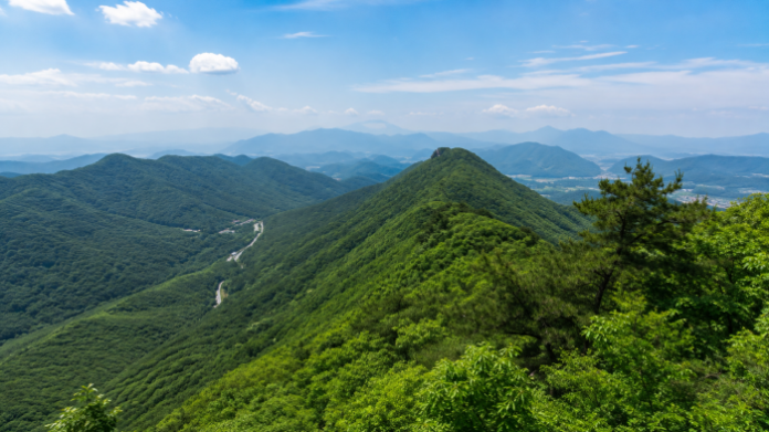 hwasun-manyeonsan-summer-ridge 화순 만연산에서 바라본 여름 산 능선과 무등산 일대 풍경