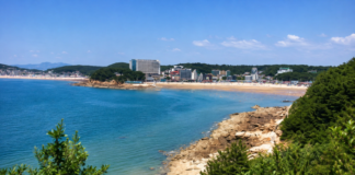 인천 영종도 을왕리해수욕장 700m 백사장과 푸른 바다 전경