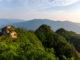 제천 감악산 등산코스, 해발 945m 기암괴석과 백련사 최단 산행 제천 감악산 정상부의 바위 봉우리와 녹음 짙은 능선
