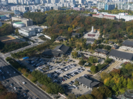 서울 강남 봉은사와 코엑스 일대 도심 전경