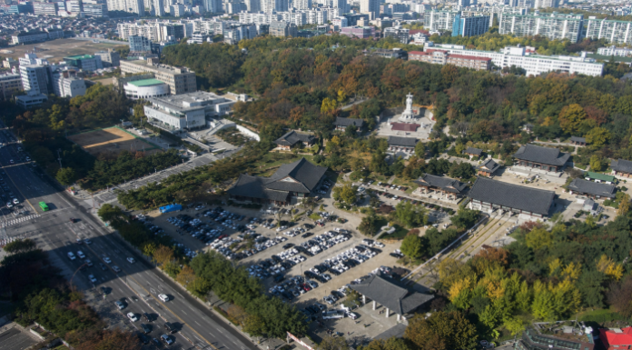 서울 강남 봉은사와 코엑스 일대 도심 전경