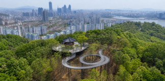 서울 용왕산 스카이워크 224m 개방, 해발 78m 낮은 산에서 한강이 이렇게 열린다 서울 양천구 용왕산 스카이워크와 용왕정 한강 조망