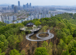 서울 용왕산 스카이워크 224m 개방, 해발 78m 낮은 산에서 한강이 이렇게 열린다 서울 양천구 용왕산 스카이워크와 용왕정 한강 조망