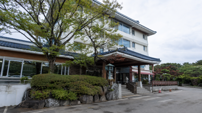속초 척산온천휴양촌 본관 입구