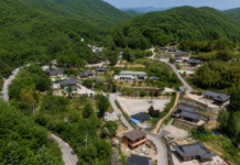 완주 오성한옥마을 종남산 자락 한옥마을 전경