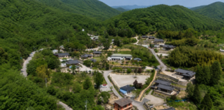 완주 오성한옥마을 종남산 자락 한옥마을 전경