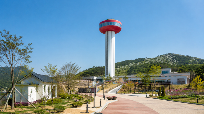 예당호 전망대 주변 산책길과 계절 풍경
