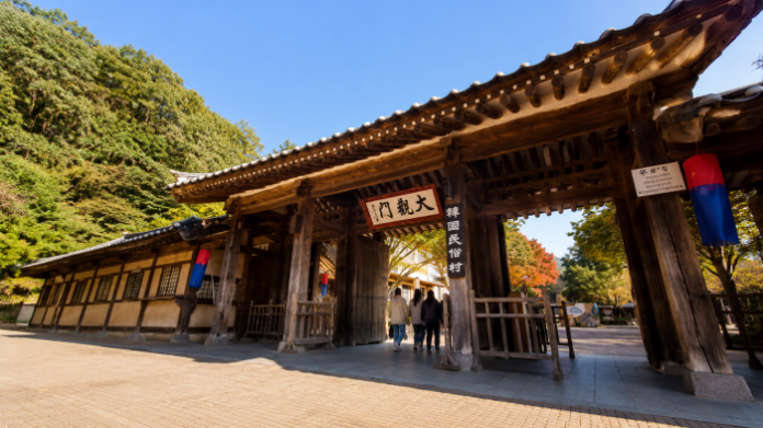 yongin-korean-folk-village-daegwanmun 용인 한국민속촌 대관문과 전통 건축