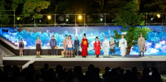 “사도세자 융릉서 뮤지컬 본다”… 12개 조선왕릉축전, 오늘 15일 티켓 오픈 2025 세계유산 조선왕릉축전 야외 무대에서 공연이 펼쳐지는 모습