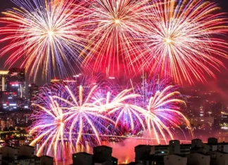 서울세계불꽃축제 오늘 밤 8시 시작…70분 불꽃쇼, 명당·교통통제·귀가 총정리 서울 여의도 한강 일대에서 대형 불꽃이 밤하늘을 채우는 서울세계불꽃축제