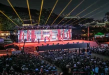 Eight Nights With a King: Suwon Brings Jeongjo’s Royal Journey Back to Life King Jeongjo Royal Procession fills a major street during the Suwon Hwaseong Cultural Festival